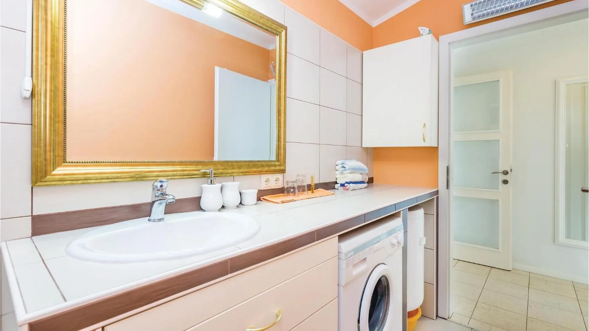 Beautiful Apartment In Banjol With Wifi Croatia