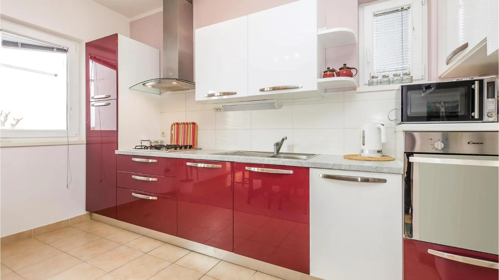 Beautiful Apartment In Banjol With Wifi