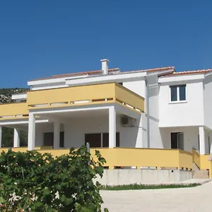 Apartment Pijaza, Banjol