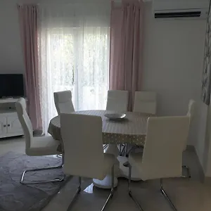 Apartman Mare, Banjol